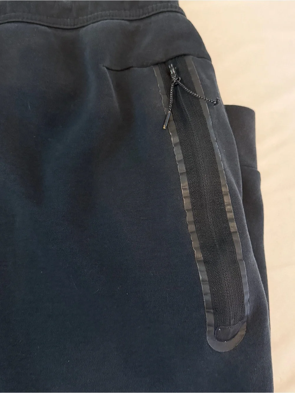 Nike Tech Fleece Joggers Men’s XL Black Gray Colorblock Sweatpants Athletic